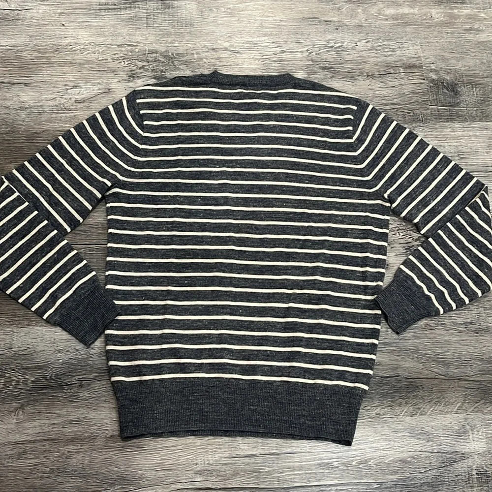 J. Crew Men's blue and White Striped Crewneck Sweater